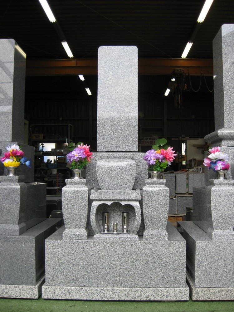 ⑤8寸角和型墓石