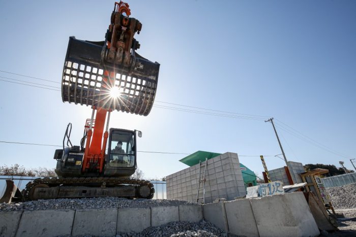 役目を終えた元墓石を再生資源化いたします