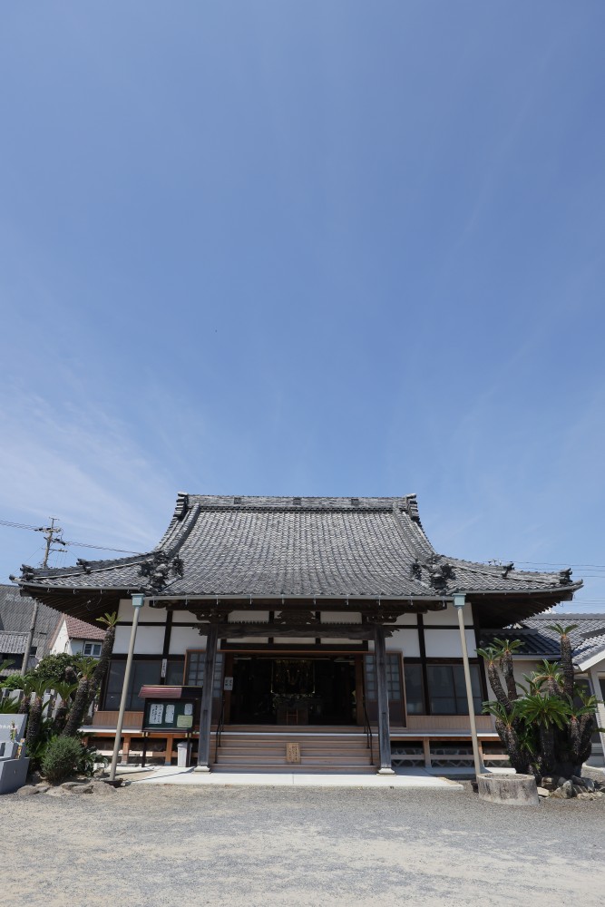 蒲郡で伝統あるお寺覚性院と矢田石材店で運営する樹木葬