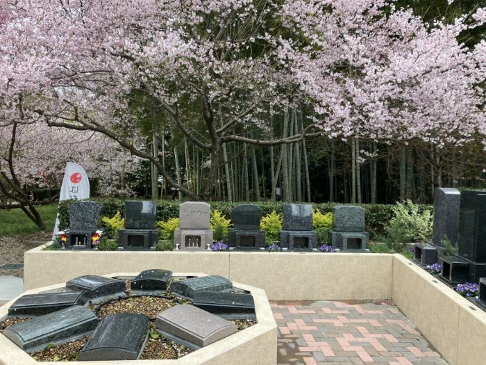 西尾吉良はなえみ墓園、樹木葬エリア、シンボルツリー、自然環境、花岳寺