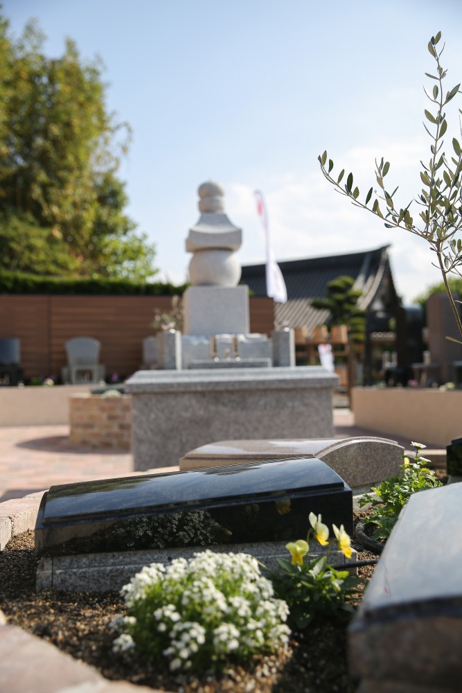 知多はなえみ墓園の合同墓