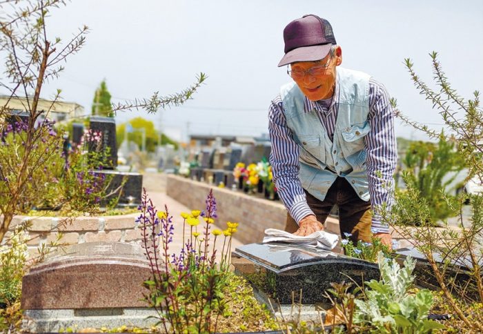 矢田石材店 お墓 担当スタッフ 点検 清掃