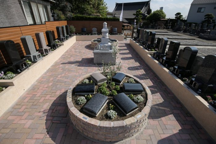 知多はなえみ墓園の墓石区画｜清潔で管理が行き届いた墓園